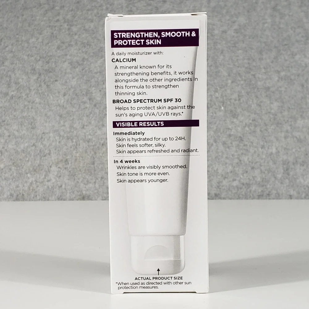 L'Oreal Paris Wrinkle Expert 55+ SPF 30 Calcium Clean Girl Glow NIB‎ 1.7oz